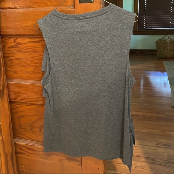 J.Crew blouse 🩶 - Picture 6 of 6